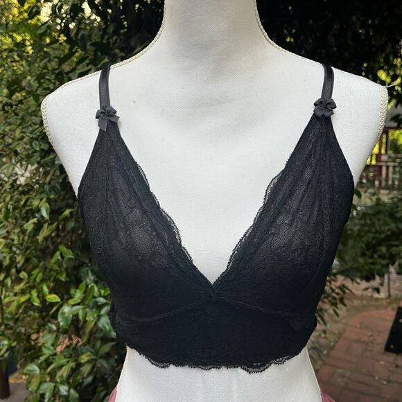 LAURA ASHLEY BLACK LACE BRALETTE SIZE LARGE - Picture 3 of 10